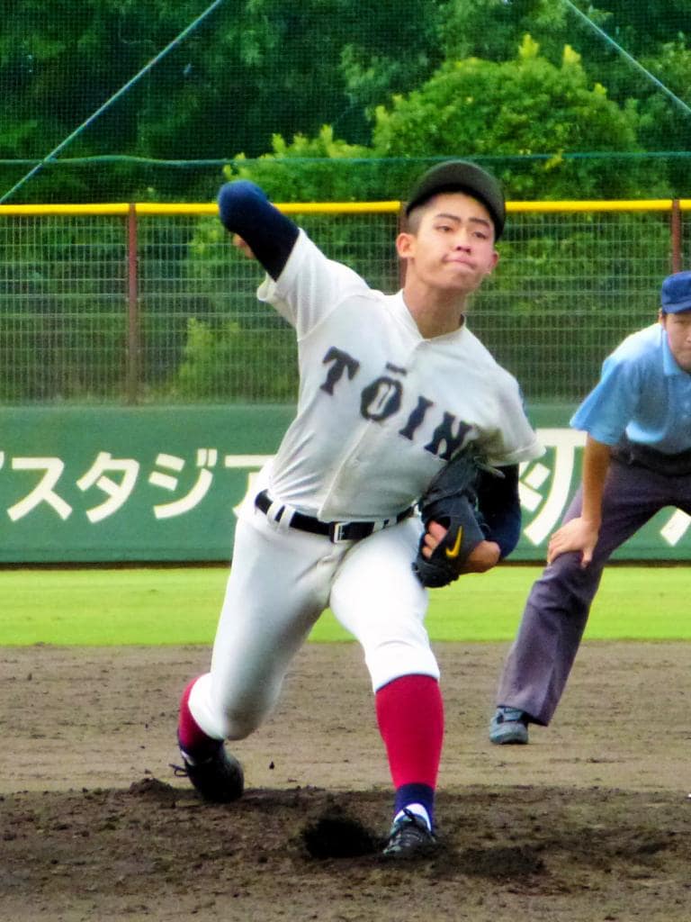 来年のドラフトで“主役”となる可能性を秘めている大阪桐蔭の関戸康介　（ｃ）朝日新聞社
