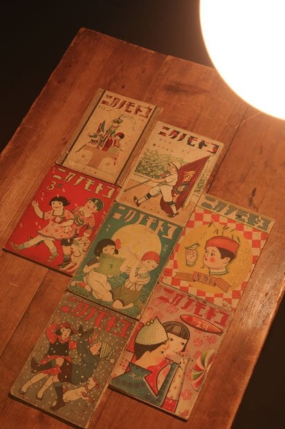 大正から昭和にかけて発行された絵雑誌「コドモノクニ」。だれもが知るあの童話や、有名画家が描いた珠玉の作品からは、子どもたちへの、今も色あせないメッセージが伝わる（撮影／写真部・松永卓也）