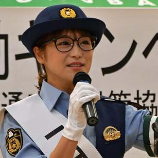 鈴木奈々 唐突に離婚を告白して注目 テレビにおける「おバカキャラ」の賞味期限に抗えるのか?