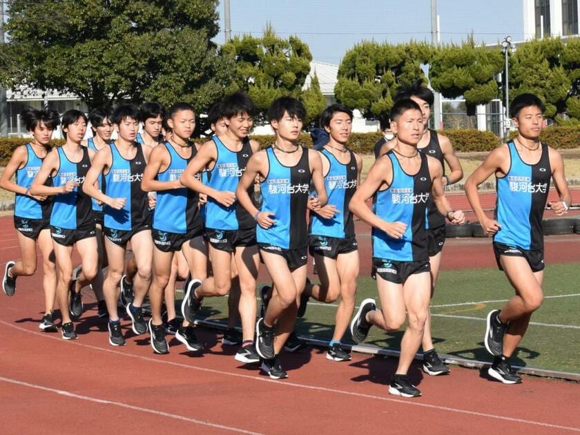 箱根初出場を決めた駿河台大の選手たち（埼玉県飯能市の同大キャンパスで）