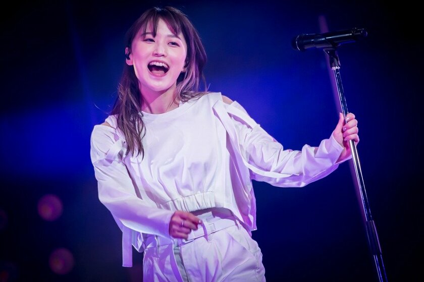 鞘師里保、全国6都市ツアー初日公演のライブレポ到着「誰のことも置いていきませんので、しっかりついてきてください」