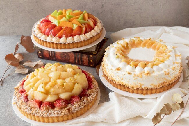 写真・図版(1枚目)| 【DISHES and TART『SAN』】夏季限定!みずみずしい桃を贅沢に使ったタルトが新登場~旬の香りが広がるタルトをお楽しみください~