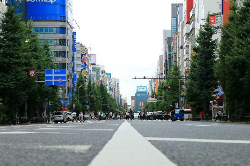 7月下旬、東京・秋葉原の歩行者天国では人が行き交っていた。加藤智大は2015年に死刑が確定、今年7月26日、死刑が執行された（photo／写真映像部・松永卓也）