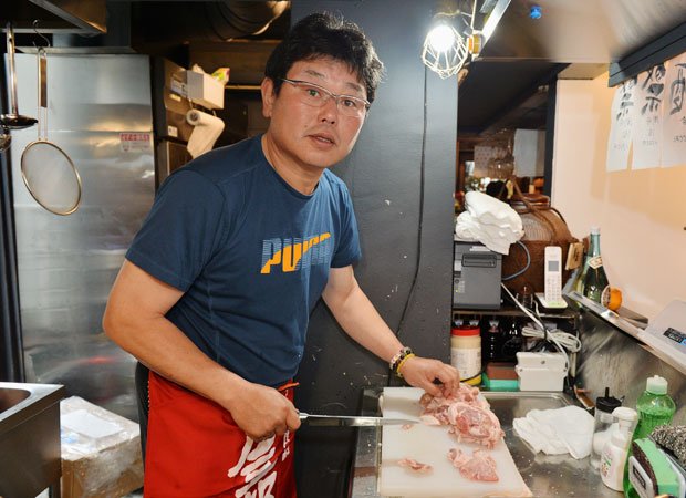１２坪の店で夢をつかむ（撮影／伊ヶ崎忍）
