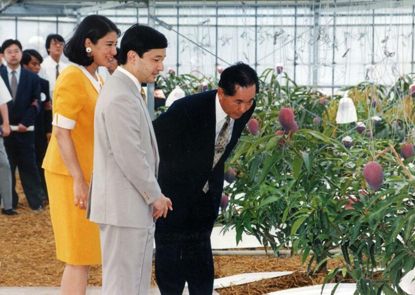 1997年沖縄訪問をした皇太子さま（当時）と雅子さま
