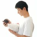 男性育休取得の促進が長年課題だったNEC 今年度100%を実現するための“改革”とは?