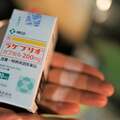一般流通された「コロナ飲み薬」に副作用はないのか 専門医に聞いた注意点と“飲まなくてもいい患者”