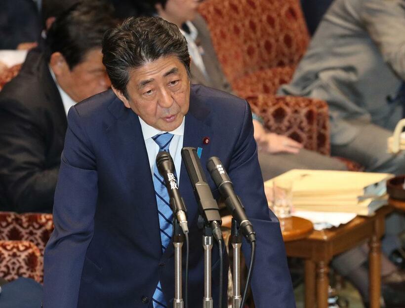 新型コロナ対策は後手後手の安倍首相　（ｃ）朝日新聞社