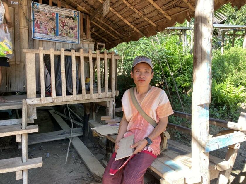ミャンマーの避難民キャンプの責任者を務めるコドさん（撮影・筆者）