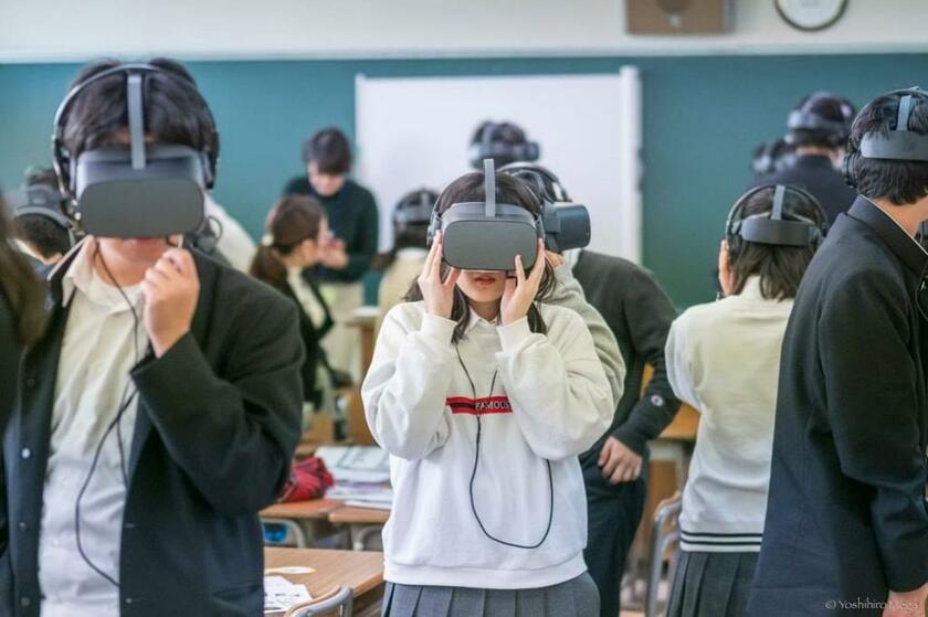 ＶＲ認知症プロジェクトの様子（提供写真）