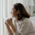 更年期女性が直面する育児、仕事、介護の三重苦 抱え込まず「伝える」と「知る」が大事