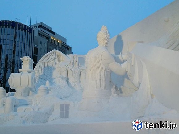札幌雪まつり　大通会場の雪像（2017年2月6日）　撮影：日本気象協会北海道支社　森　和也