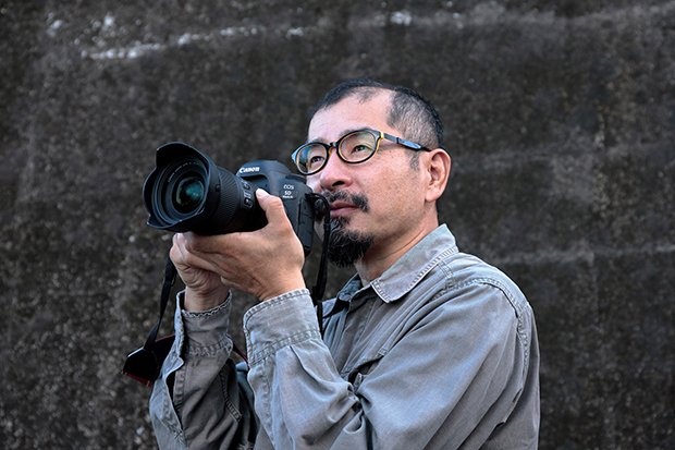 西澤丞さん（５０）。愛知県生まれ。写真には記録としての力もある。「積み重ねていくことによってどんどん価値が出てくるような気がします」（写真：本人提供）
