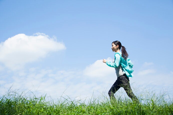 秋から冬にかけては、気温も湿度もランニングに最適です