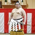 「大卒力士は横綱になれない」呪縛を大の里が解き放った 「中退して入門した方がいい」の声、はねのけスピード出世のワケ