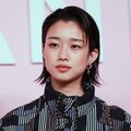 ブレーク1年で出ずっぱりの「河合優実」 “無愛想キャラ”でも好感度が下がらないワケ
