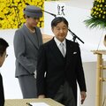 〈皇室と「あの日」〉天皇陛下は、体をクルリと向けて遺族の言葉に耳を澄ませた 戦争を知らない皇室の「祈り」の今後