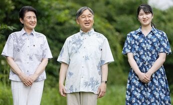 天皇ご一家かりゆしウェア「リンクコーデ」でご静養 愛子さまは7月の那須は「4歳以来20年ぶり」で深まる家族の絆