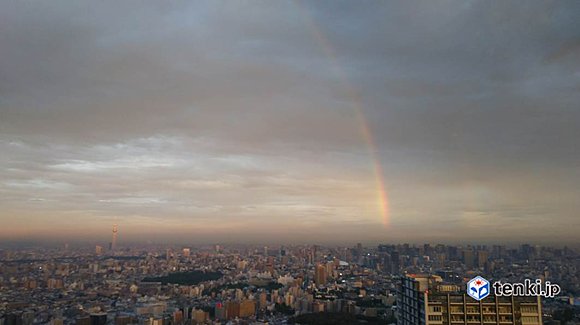 １２日午後５時5０分頃の空　池袋サンシャイン60より撮影