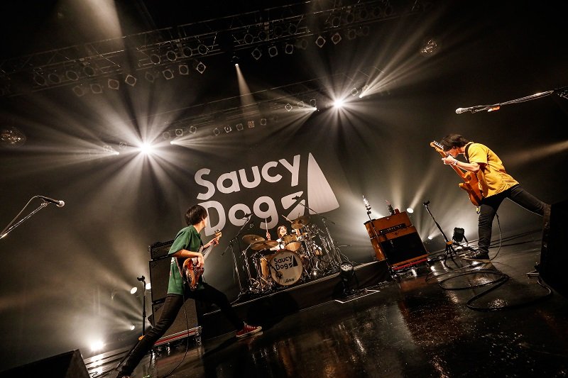 ＜ライブレポート＞Saucy Dog、ライブバンドとしての進化を見せた初のZeppTokyoワンマン