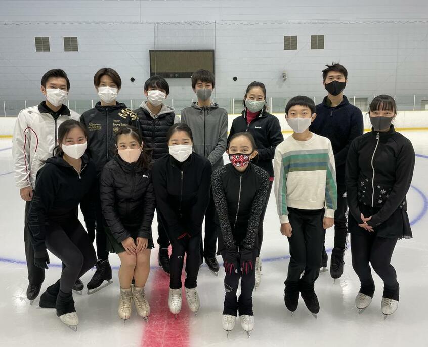 スポーツギフティングで集まった資金でアイスリンクを貸し切り開催された練習会。西山選手は「支援をしっかり活用したい」(写真:西山さん提供)