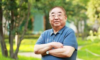 「なんでもアリの時代。テレビは文化だった」と語る小林亜星の人生