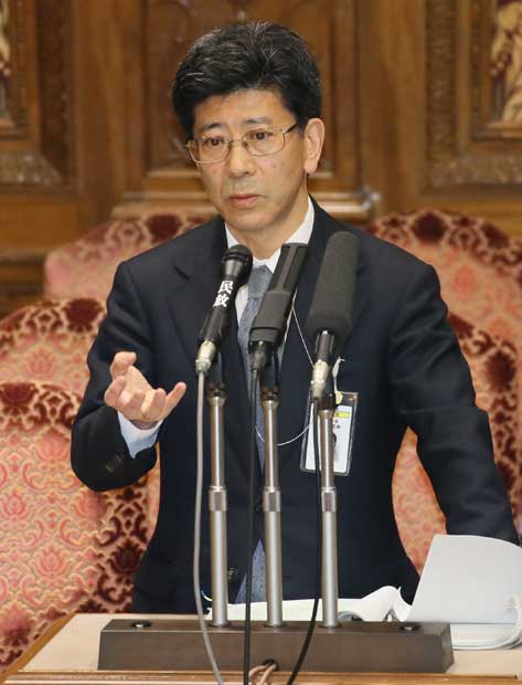 佐川宣寿国税庁長官はいつになったら公の場に姿を見せるのか　（ｃ）朝日新聞社