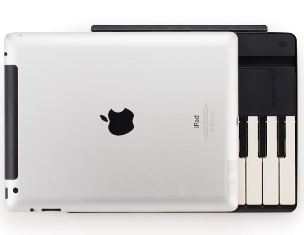iPadのケースにもなる(ソフトバンク提供)
<br />