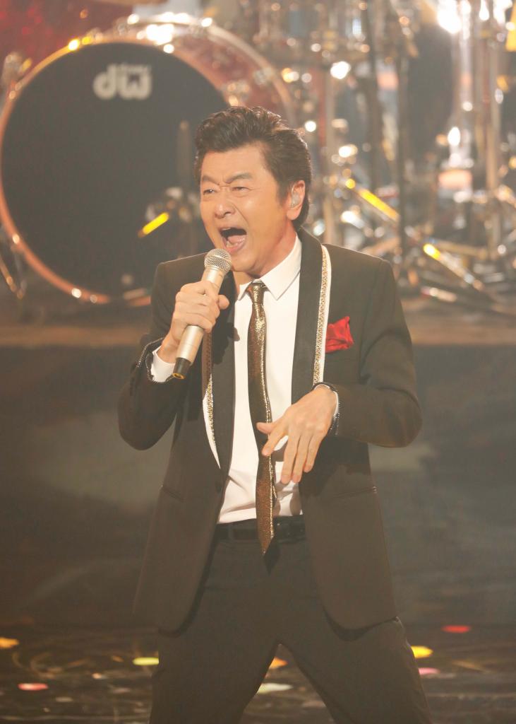 NHKホールの紅白に35年ぶりに響いた桑田佳祐の歌声。ホール全体が、一気に一つになった