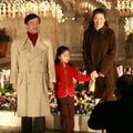 〈12月スペシャル〉愛子さまは赤いコートのクリスマスカラー 天皇陛下と雅子さまと「お忍び」でたずねたイルミネーションスポットはどこ?