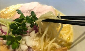 〈あのときの話題を「再生」〉「ああ、あの高いラーメン屋さんね」 地元客に「高い」と噂されたラーメン店が10年経っても愛され続ける理由
