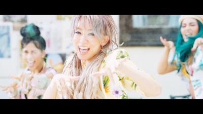 倖田來未 水上ダンスシーンは必見！ 新曲「LIT」ミュージックビデオ公開