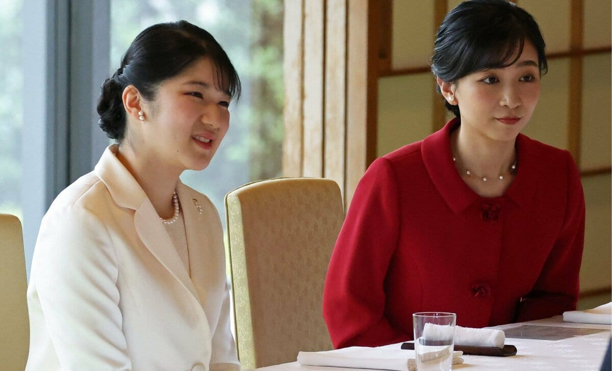 佳子さま　学習院 写真](6ページ目)佳子さまが“愛子さま化”している!? 皇室トレンドに異変、「ペア公務」も話題に… | 文春オンライン