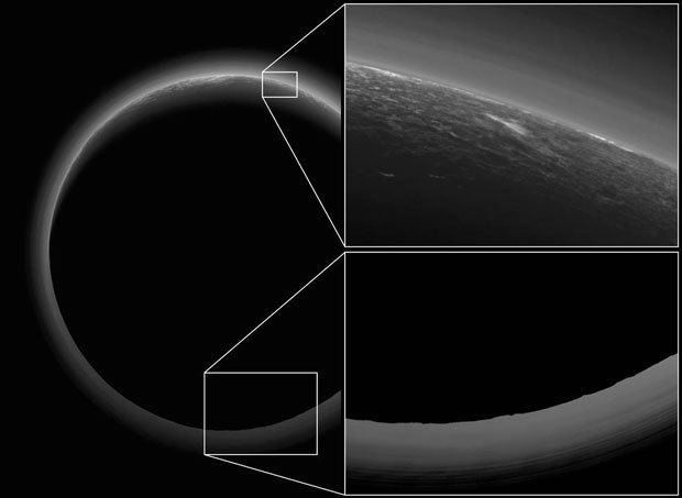 “夕暮れ”の太陽光に照らし出された冥王星の大気の層。いずれもニューホライズンズ撮影（写真：ＮＡＳＡ／ＪＨＵＡＰＬ／ＳｗＲＩ）