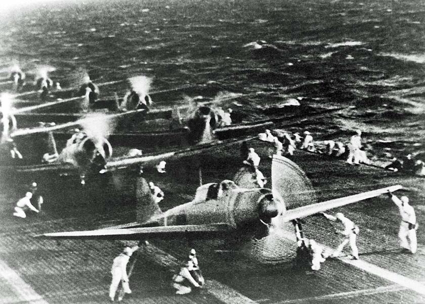 1941年12月8日前日、真珠湾への攻撃を準備する日本軍（GettyImages）