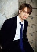 Aぇ! group小島健「かっこいいと面白いの、どっちも欲張りたい」