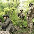 ウクライナ・自爆ドローンが迫る恐怖の中でなぜ人は「笑う」のか 戦場カメラマンが見た極限のリアル
