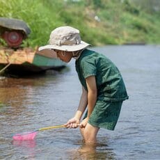 「自然のなかには遊び方の正解がない」　自然体験で子どもの“非認知能力”が育つ理由とは
