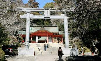 地震を抑えるとされる2つの謎の石 徳川光圀が掘り出そうとした結果…