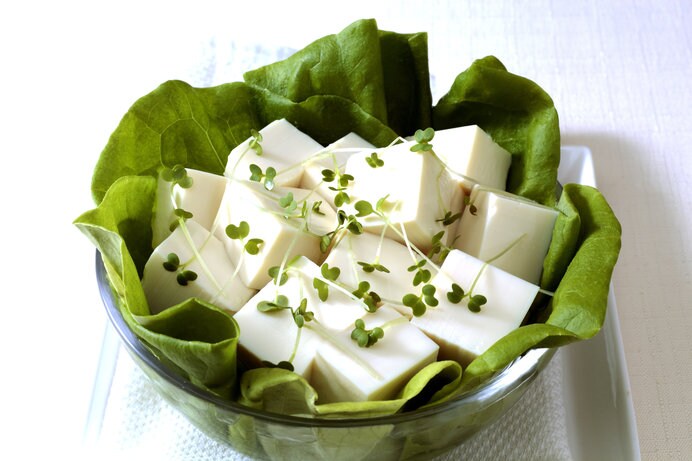 つるっとした食感も美味しい絹ごし豆腐は、材料を全部使います