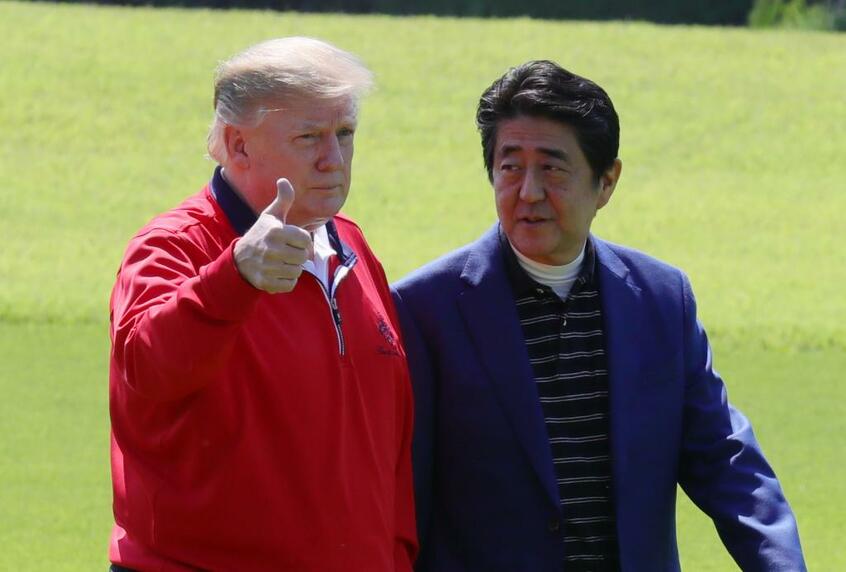 26日午前は安倍首相とゴルフを楽しんだトランプ大統領(C)朝日新聞社