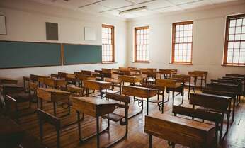 新学期が死ぬほど苦しい君へ 「義務教育は1日も通わず卒業できる」