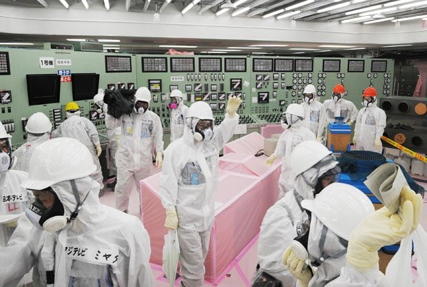 報道陣に公開された福島第一の中央制御室　（c）朝日新聞社　＠＠写禁