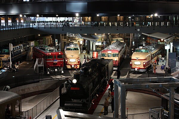 電車好きはもちろん、そうでない方も発見や感動がある「鉄道博物館」