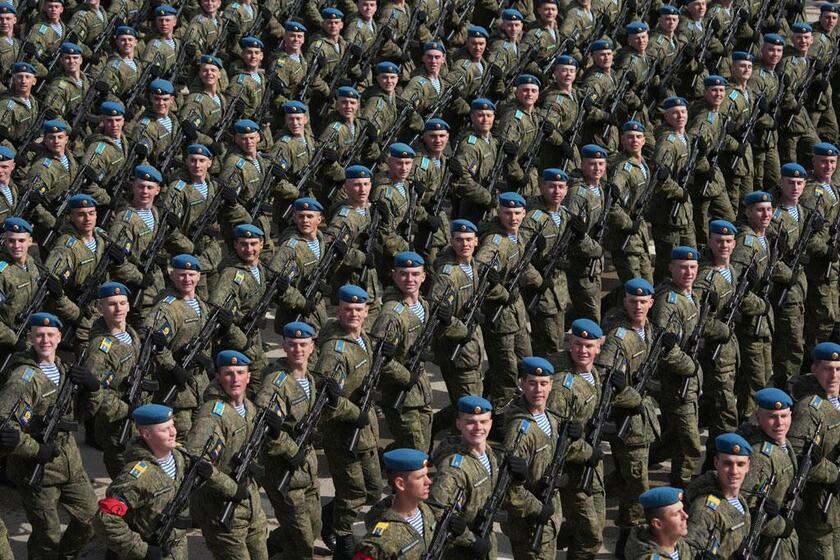 対独戦勝記念日にモスクワで行われる軍事パレードのリハーサル／4月18日（Anadolu