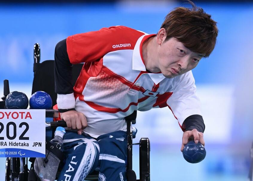 杉村英孝は日本ボッチャ界初の金メダルを獲得。個人(BC2)決勝で精密なコントロールを見せた(c)朝日新聞社