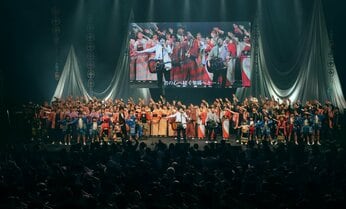 ゆず、富山でのコンサートは15年ぶり「最高の夜に」 「わっかフェス」で感じた伝統芸能「輪の力」