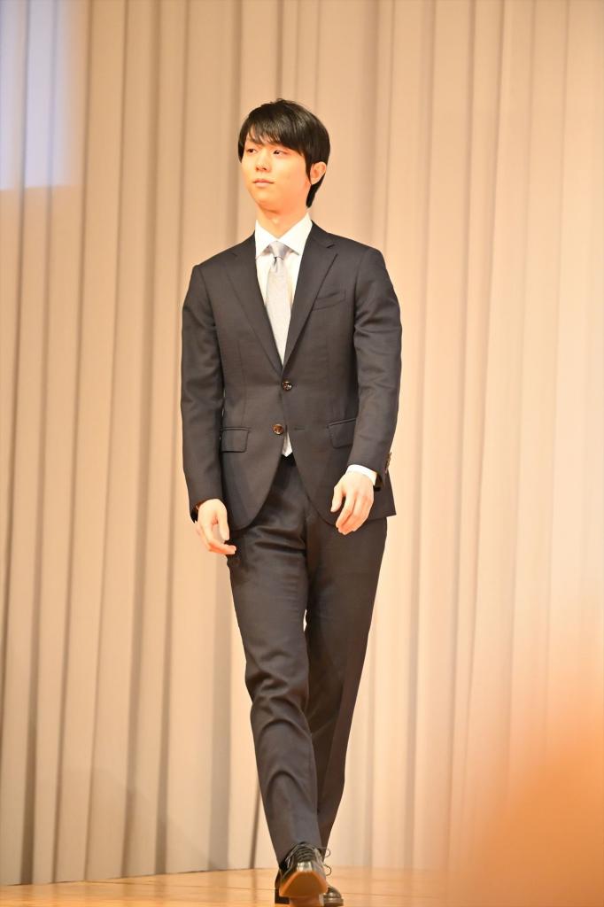 記者会見に臨む羽生結弦（撮影／写真映像部・東川哲也）