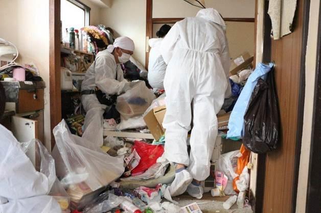 自治体が整理や清掃を支援する例も　（ｃ）朝日新聞社