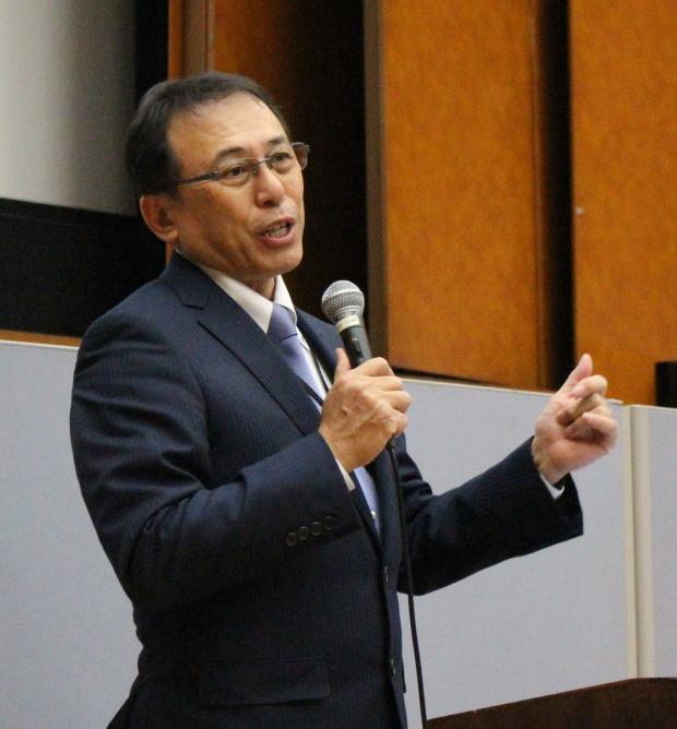 1月27日に開催された出版記念講演会で語る長尾和宏医師